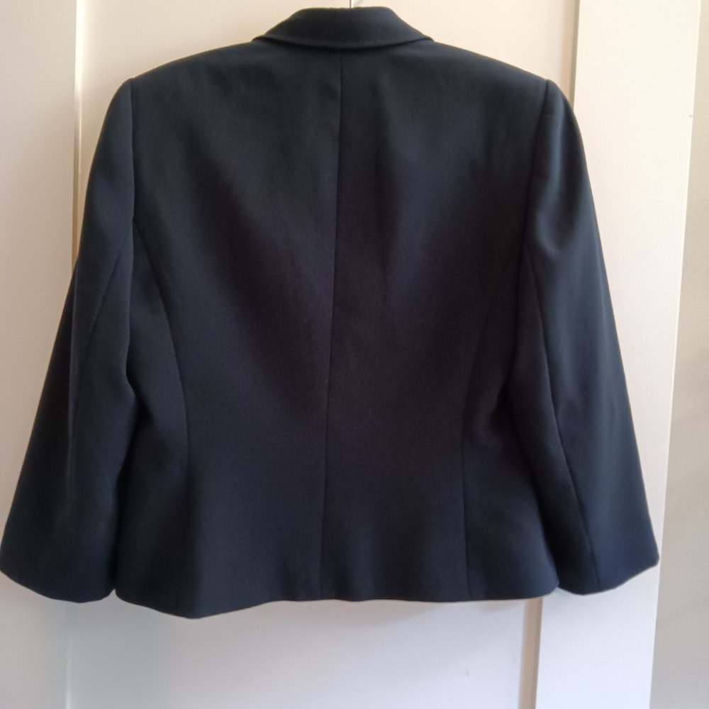 TAHARI Navy 3/4 Sleeve Microfiber Fitted Blazer - Picture 2 of 9